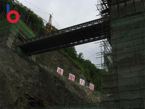 吉林省通化市中國(guó)水電(diàn)六局，高空橋321（100）型30米雙排單層加強型